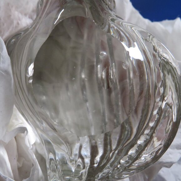 SEA SHELLS SOLID GLASS (2) heavy paperweights - Picture 6 of 12